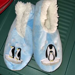 Snoozies Penguin Slippers